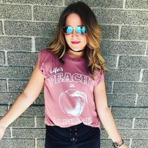 Meet your Posher, Carrie